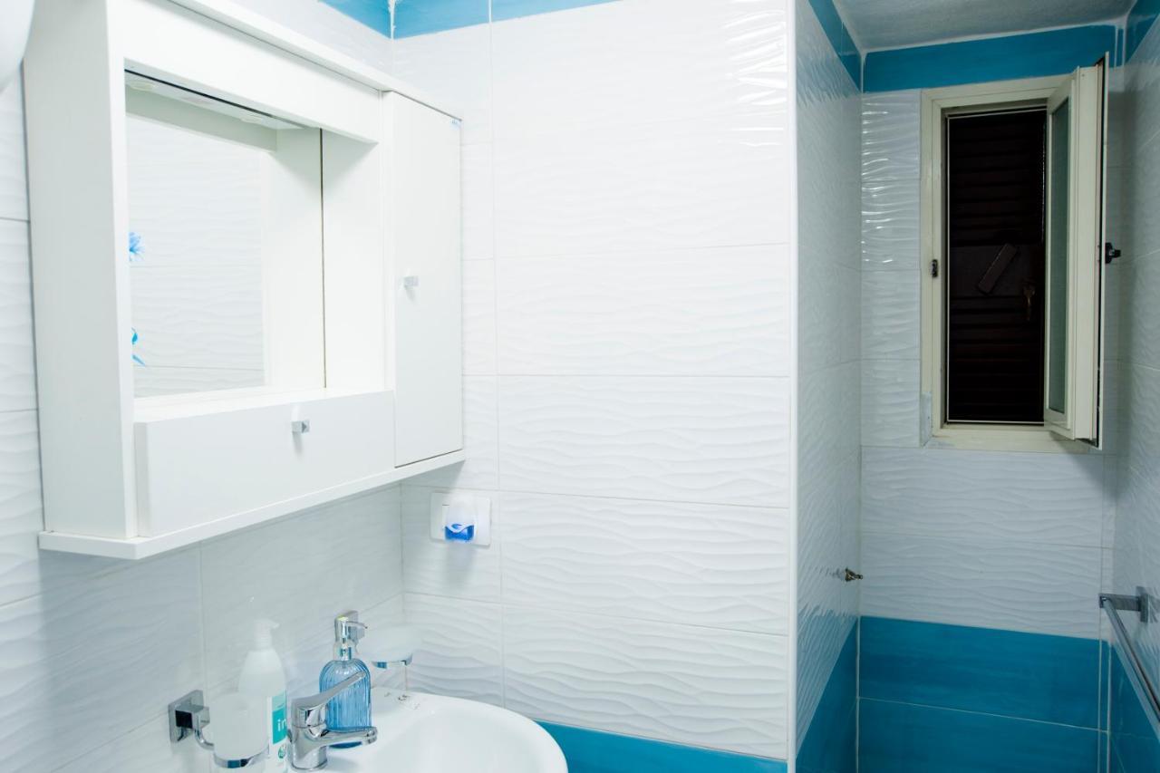 Mincasa Nel Cuore Di Napoli Exterior foto