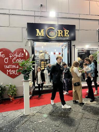 Mincasa Nel Cuore Di Napoli Exterior foto